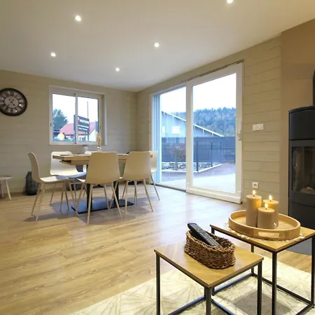 Gite, Maison Chaleureuse Saint-Léonard