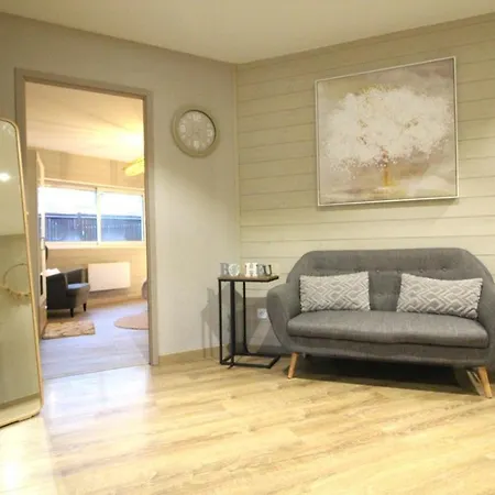 Gite, Maison Chaleureuse *