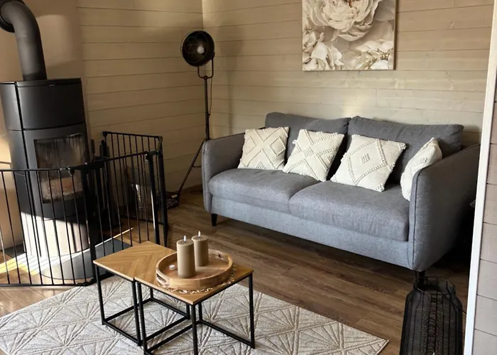 Gite, Maison Chaleureuse 度假居 *